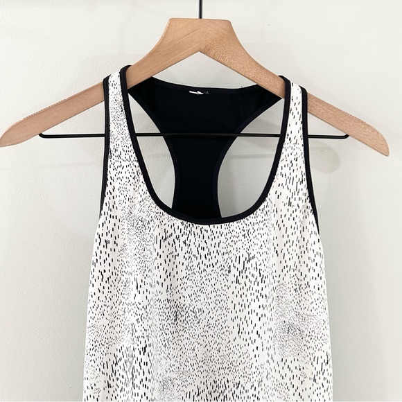 Fabletics Eiffel Tank Black & White Size Medium - Picture 3 of 6